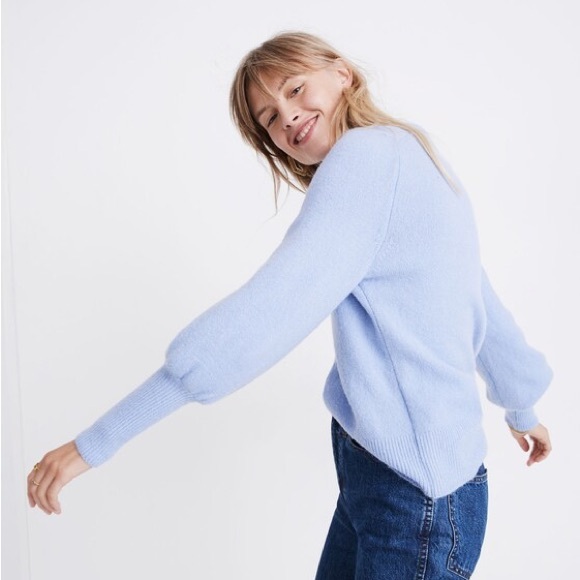 Madewell Cozy Yarn Periwinkle Blue V-Neck Sweater - Picture 3 of 9